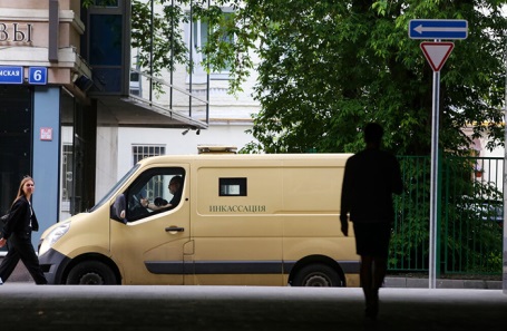 ЦБ и Российскому объединению инкассации разрешат сбивать беспилотники